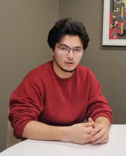 Akramjon Abdurakhimov headshot